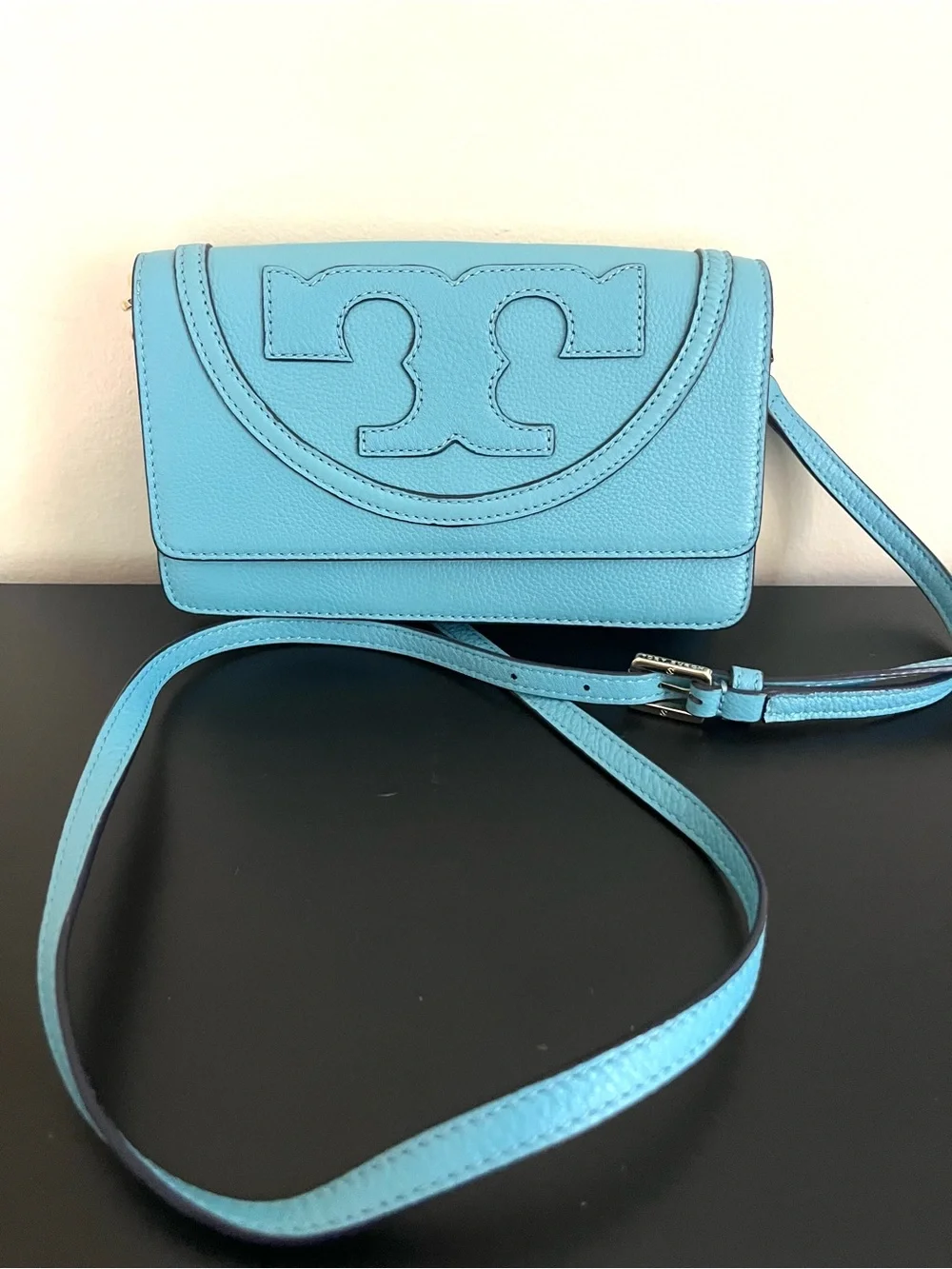 Tory Burch Blue Leather Crossbody Bag - Picture 3 of 8